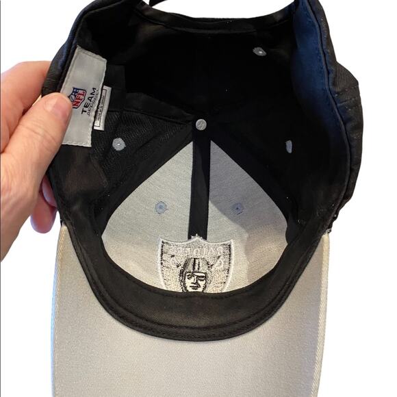 Raiders NFL branded hat/Cap. - Picture 3 of 5